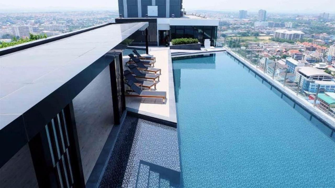 The Base Infinity Daire Pattaya Dış mekan fotoğraf